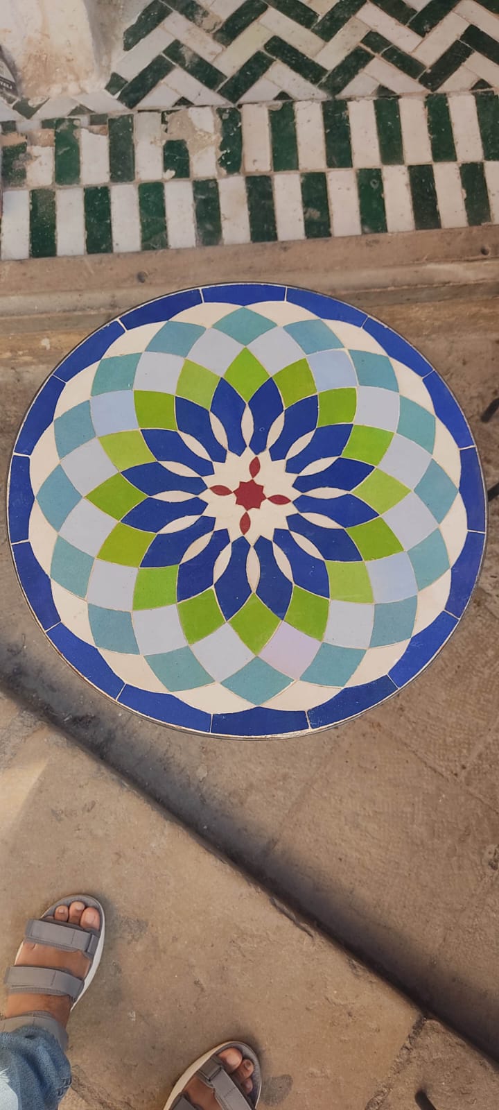 Moroccan Handmade Mosaic table - Moroccan Zellige table - Outdoor zellige - Moroccan zellige - Dining zellige table - Garden zellige table Inactive - Image 5